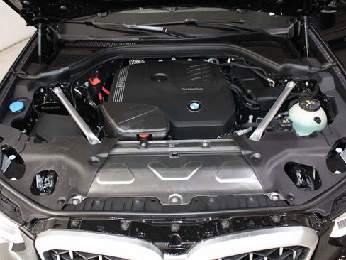 Used 2025 BMW X4 xDrive30i w/ Premium Package image 24