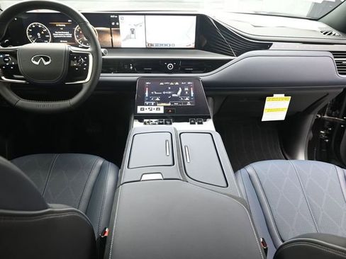 New 2026 INFINITI QX80 4WD image 30