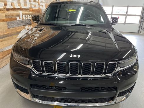 New 2025 Jeep Grand Cherokee L Limited image 9