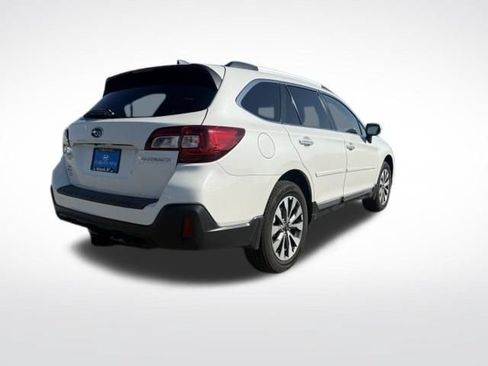 Used 2019 Subaru Outback 2.5i Touring AWD/4WD image 5