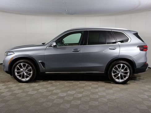 Used 2024 BMW X5 xDrive40i w/ Premium Package image 17