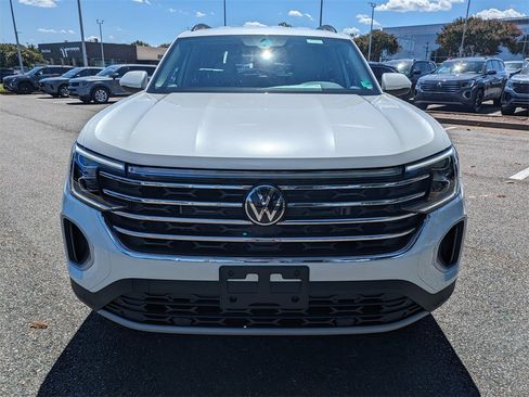 New 2026 Volkswagen Atlas SE image 9