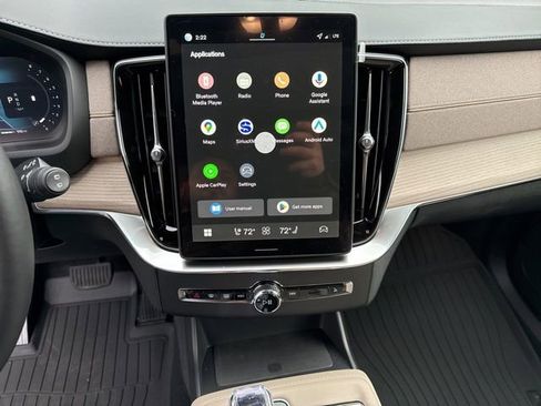 New 2026 Volvo XC90 B6 Plus w/ Protection Package Premier image 10