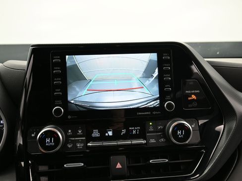 Used 2021 Toyota Highlander XSE image 20