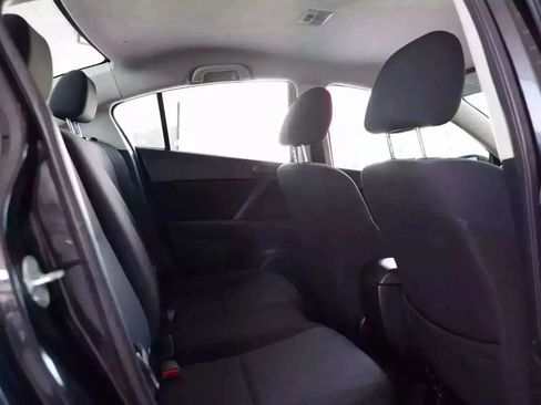 Used 2010 MAZDA MAZDA3 i Sport image 13