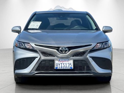 Used 2022 Toyota Camry SE image 8