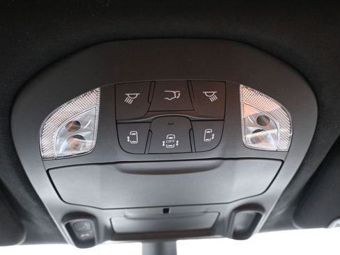 New 2026 Chrysler Pacifica Pinnacle image 31