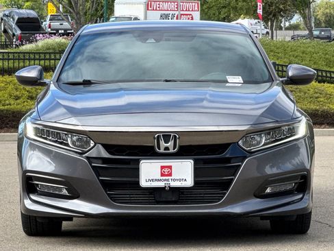 Used 2018 Honda Accord Sport image 9