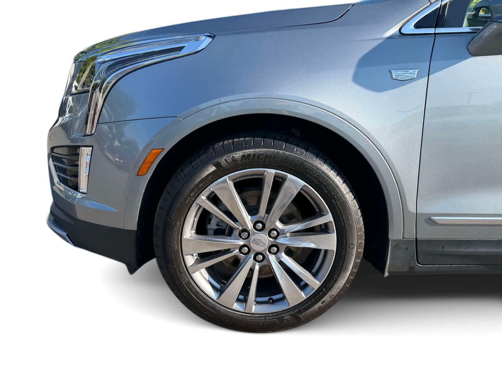 Used 2024 Cadillac XT5 Premium Luxury w/ LPO, Floor Liner Package AWD/4WD image 8