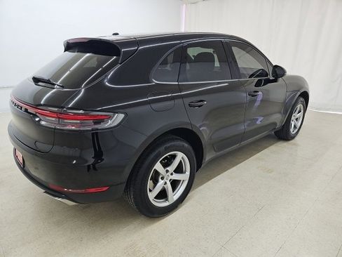 Used 2021 Porsche Macan image 14