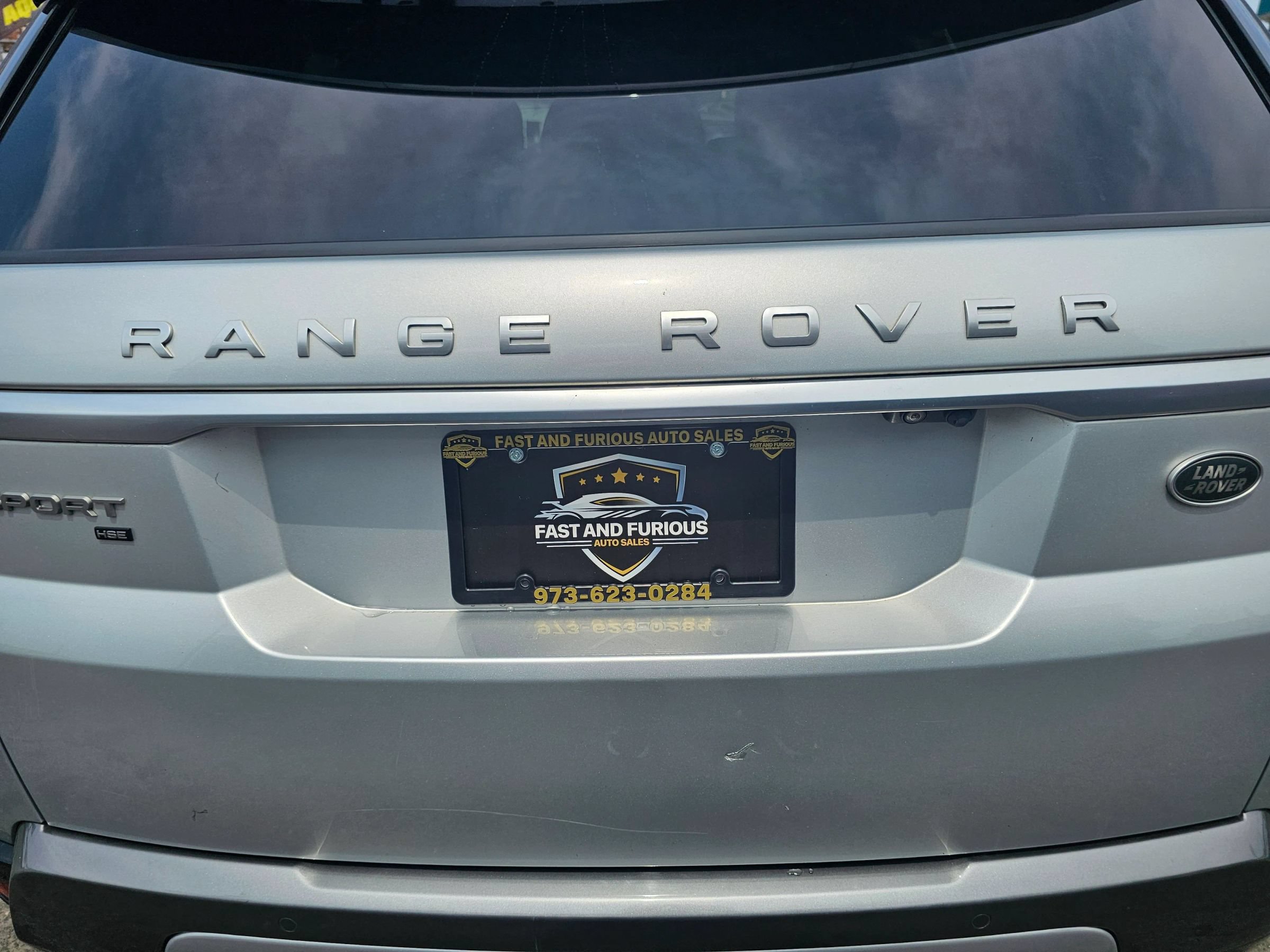 Used 2020 Land Rover Range Rover Sport HSE AWD/4WD image 39