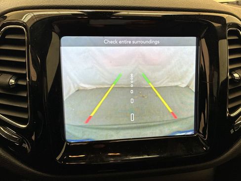 Used 2019 Jeep Compass Limited AWD/4WD image 30