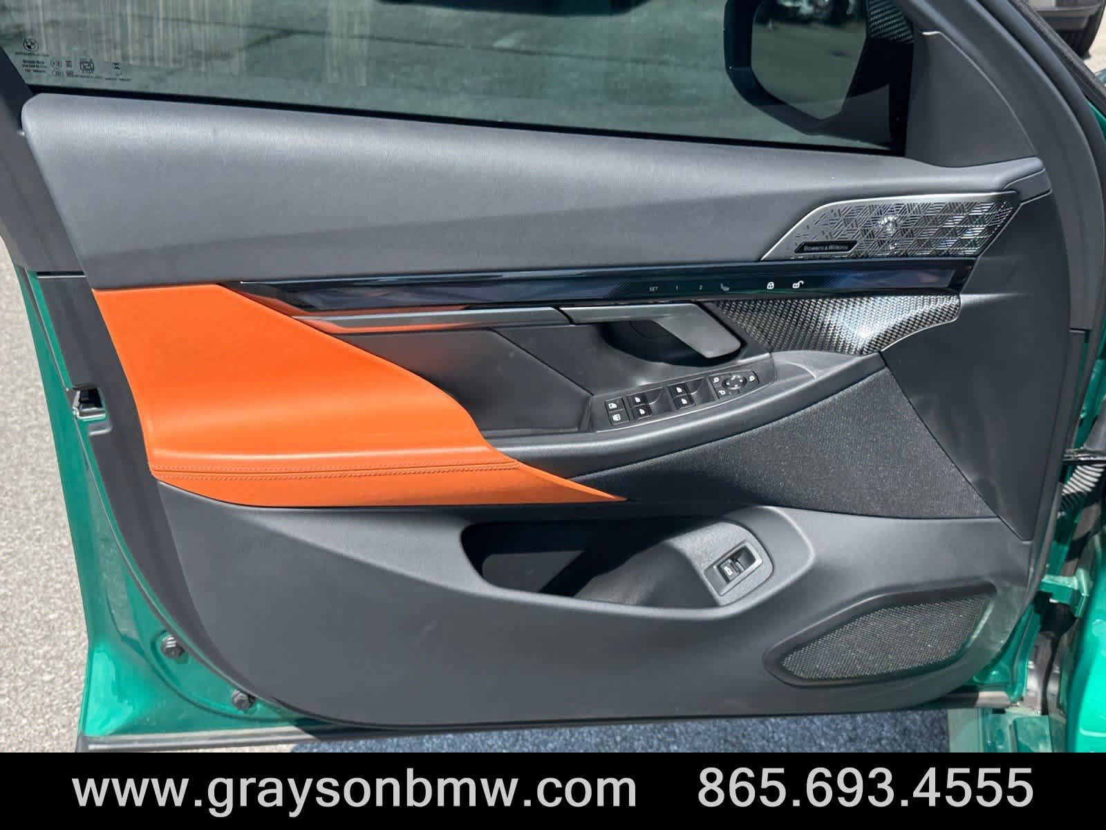Used 2025 BMW M5 w/ Carbon Package AWD/4WD image 17