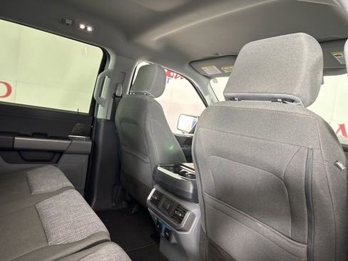 Used 2022 Ford F150 XLT w/ Equipment Group 302A High image 19