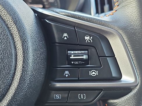 Used 2023 Subaru Crosstrek 2.0i Premium image 18