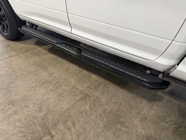 Certified 2024 RAM 2500 Big Horn w/ Night Edition AWD/4WD image 33