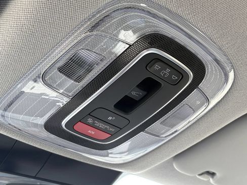 New 2026 Hyundai Elantra Limited FWD image 31