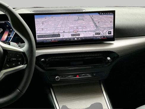 Used 2026 BMW 430i w/ Premium Package RWD image 6