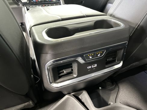 Used 2024 GMC Sierra 1500 Denali w/ Denali Reserve Package image 33