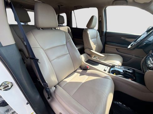 Used 2016 Honda Pilot Touring image 15