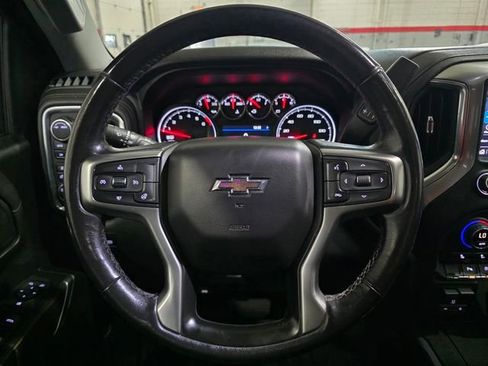 Used 2021 Chevrolet Silverado 1500 LT Trail Boss w/ Convenience Package II AWD/4WD image 16