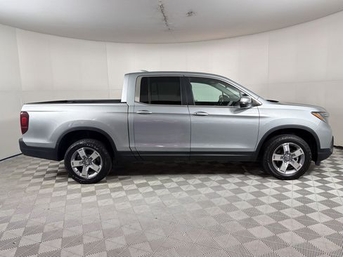 Certified 2025 Honda Ridgeline RTL image 8