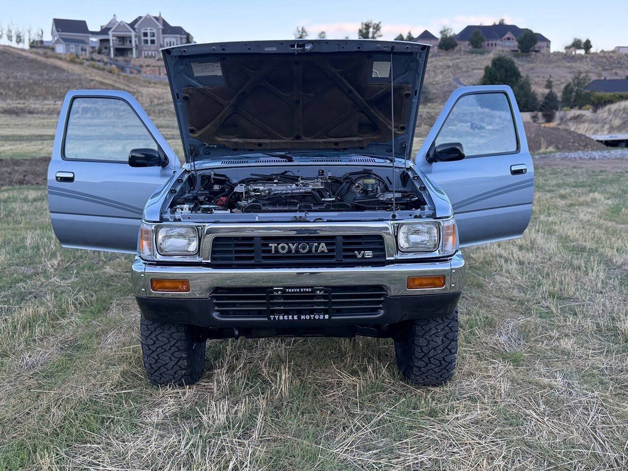 Used 1990 Toyota Pickup Deluxe AWD/4WD image 91