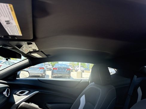 Used 2022 Chevrolet Camaro LT RWD image 13
