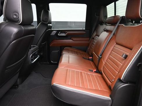 Used 2024 GMC Sierra 2500 Denali Ultimate AWD/4WD image 11