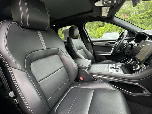 Used 2024 Jaguar F-PACE R-Dynamic S AWD/4WD image 27