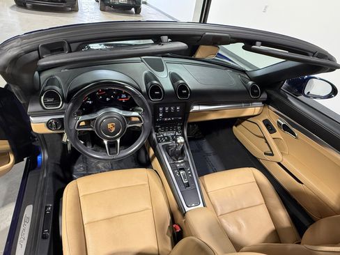 Used 2022 Porsche 718 Boxster image 40