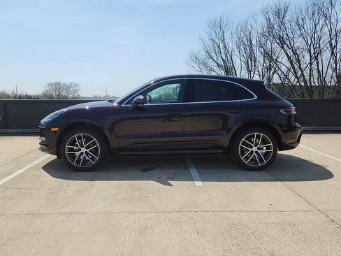 New 2026 Porsche Macan AWD/4WD image 2