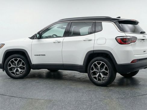 Used 2025 Jeep Compass Limited AWD/4WD image 6