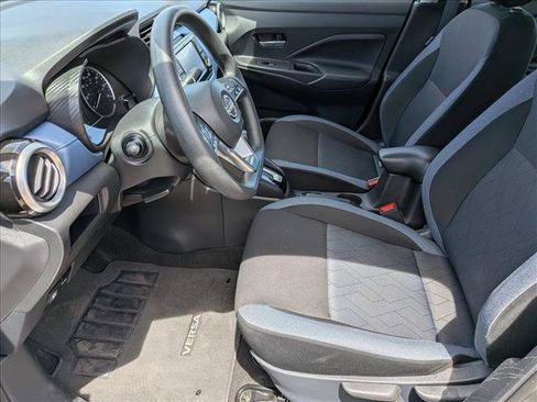Used 2025 Nissan Versa SV FWD image 15