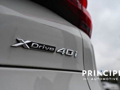 Used 2022 BMW X5 xDrive40i w/ Parking Assistance Package image 13