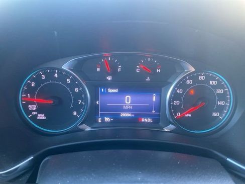 Used 2023 Chevrolet Equinox LT image 9