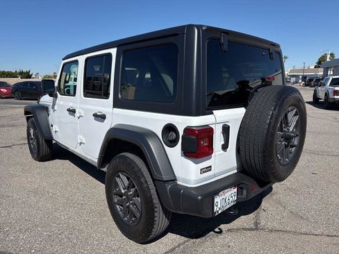 Used 2024 Jeep Wrangler Unlimited Sport AWD/4WD image 5