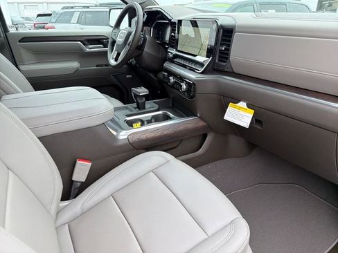 New 2026 GMC Sierra 1500 SLT AWD/4WD image 22