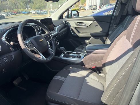 Used 2025 Chevrolet Blazer LT image 13