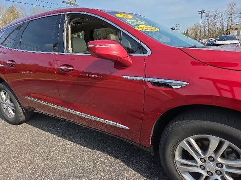 Used 2020 Buick Enclave Essence FWD image 27