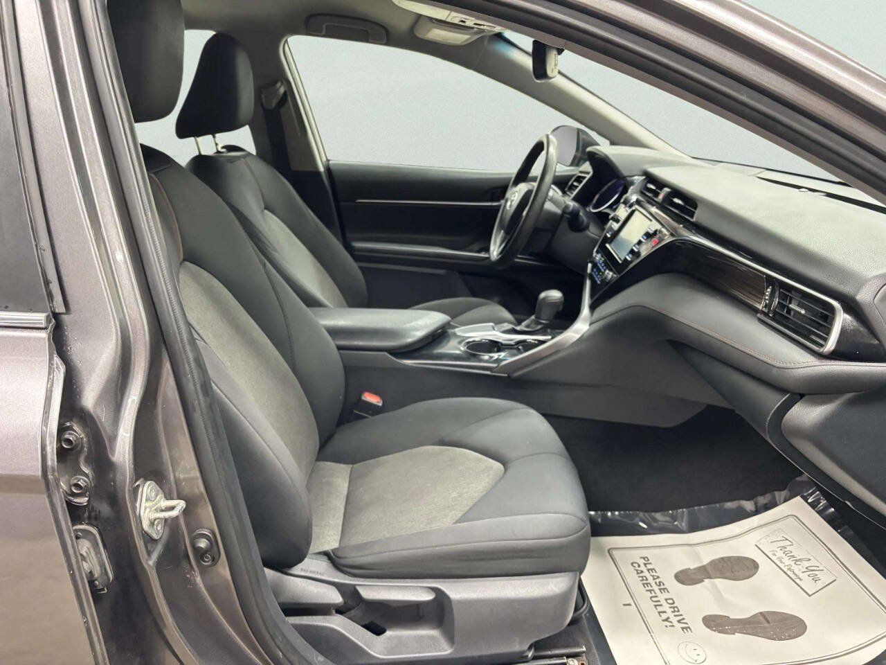 Used 2019 Toyota Camry LE w/ Convenience Package FWD image 21