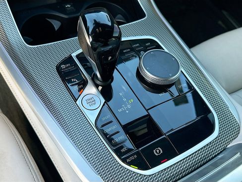 Used 2023 BMW X5 M50i w/ Dynamic Handling Package image 17