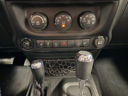 Used 2015 Jeep Wrangler Unlimited Sahara w/ Max Tow Package image 20