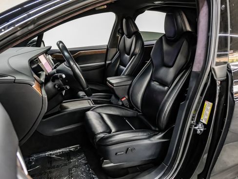 Used 2020 Tesla Model X Long Range AWD/4WD image 39