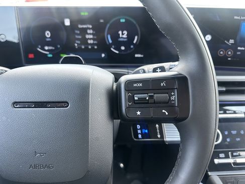 Used 2024 Hyundai Santa Fe Calligraphy image 21