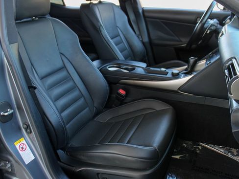 Used 2018 Lexus IS 300 F Sport RWD image 22
