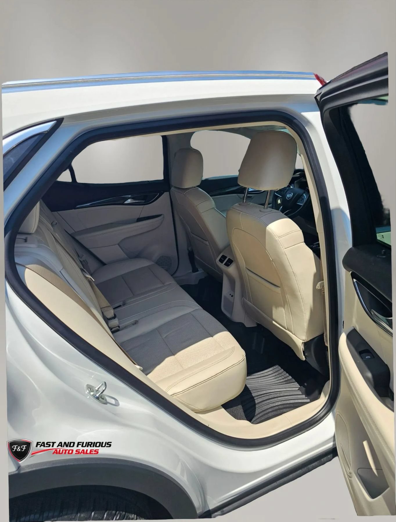 Used 2021 Buick Envision Essence AWD/4WD image 9
