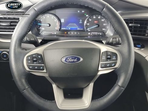 Certified 2023 Ford Explorer XLT w/ Equipment Group 202A AWD/4WD image 31