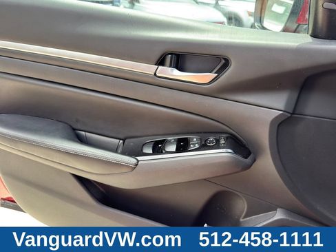Used 2023 Nissan Altima 2.5 SV FWD image 25