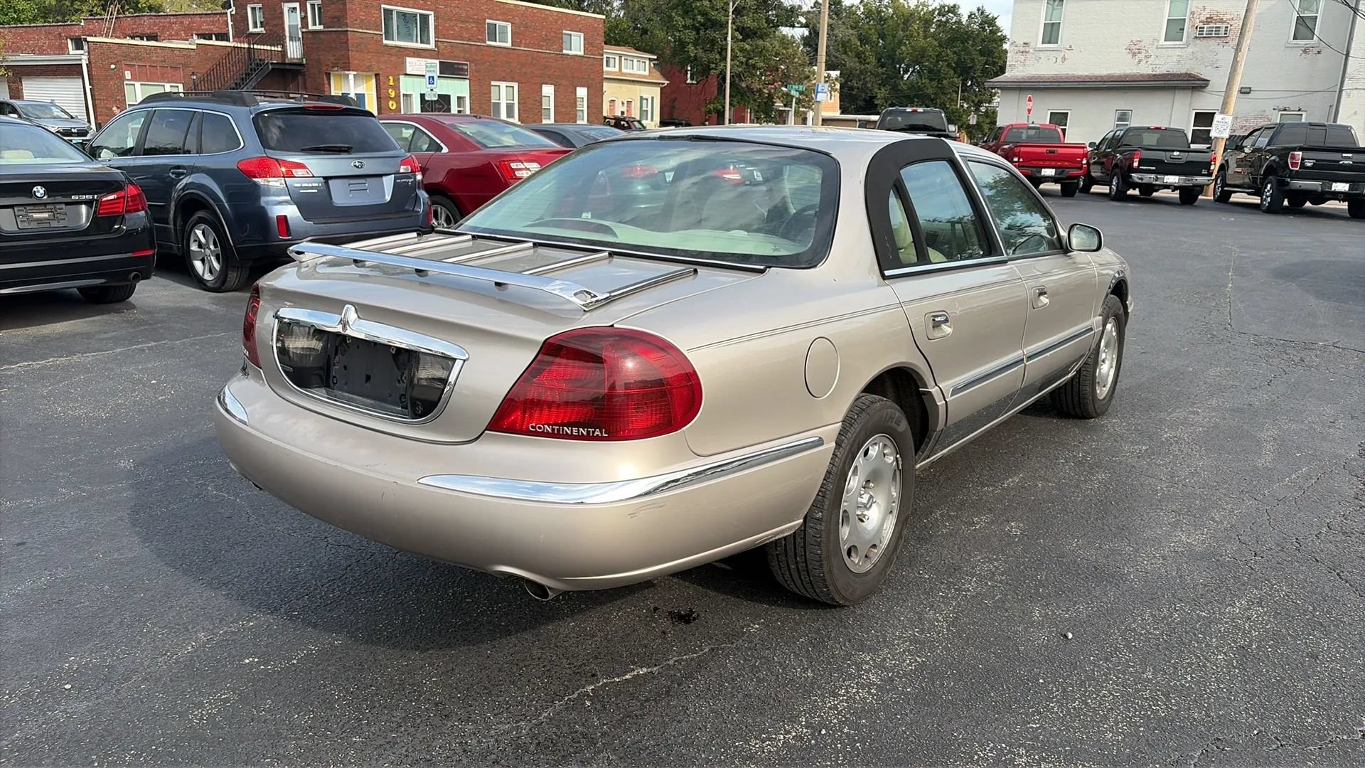 Used 2002 Lincoln Continental FWD image 5
